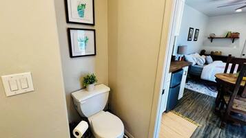 1 多间卧室、WiFi、床单