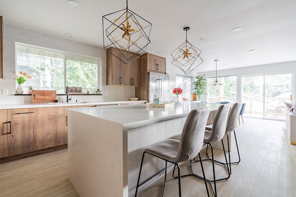 冰箱、微波炉、烤箱、炉灶