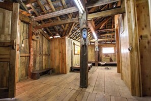 Interior - Daddy and Mummy's Inn (Lancang)