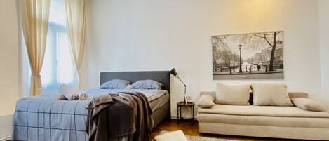 1 室のベッドルーム、WiFi、ベッドシーツ