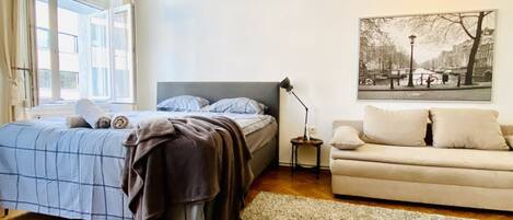 1 bedroom, WiFi, bed sheets