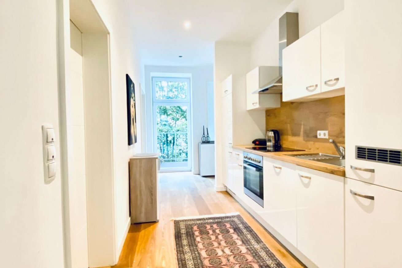 Frigorífico, horno, placa de cocina y tostadora