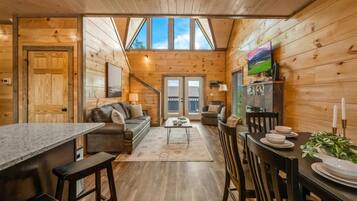 Smart TV, fireplace, video games, table tennis