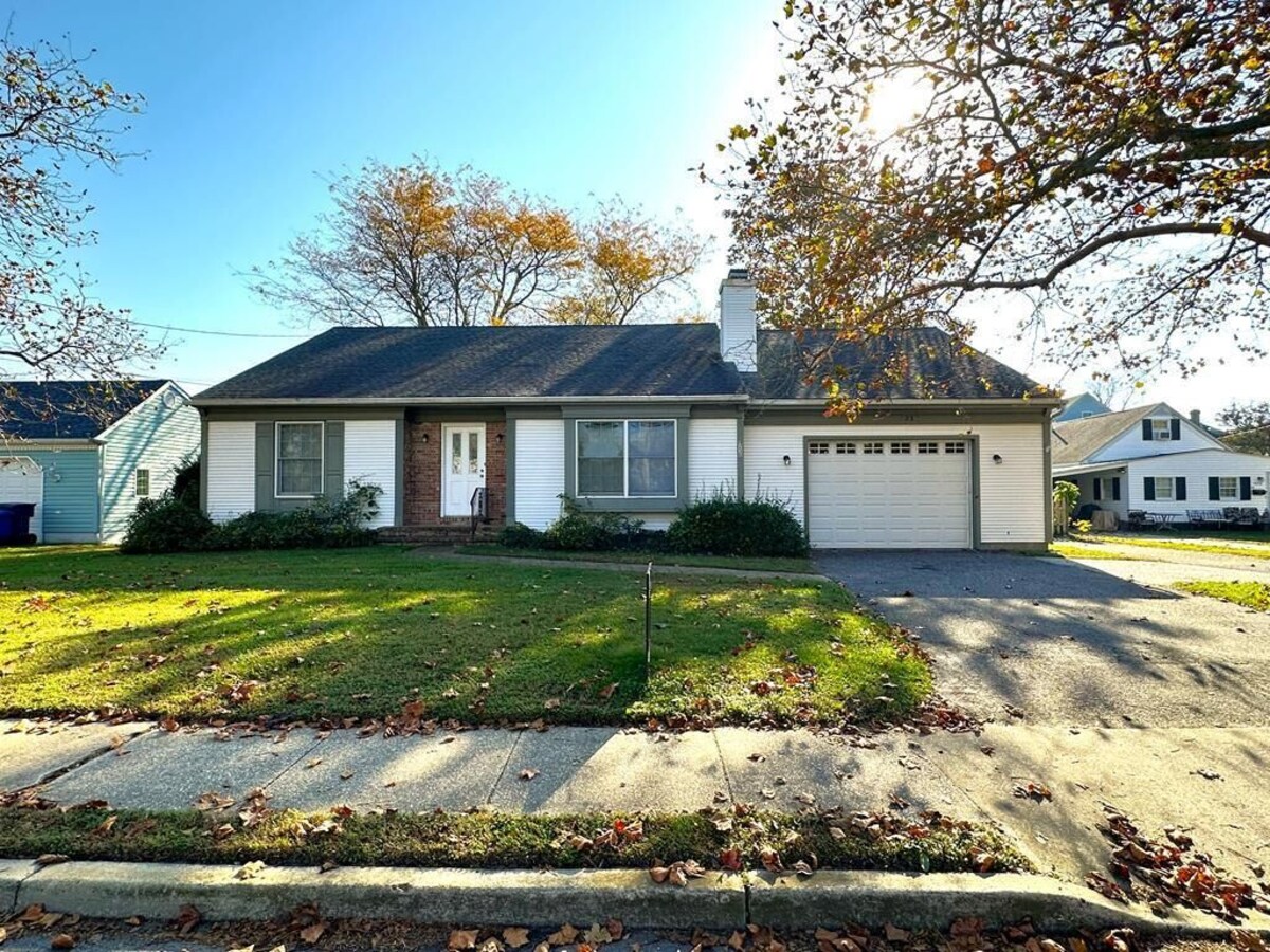 Pet Friendly - 3 Bedrooms on Lafayette!