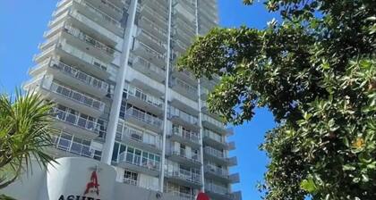 Condado Beach Condo - Fast Wi-Fi, AC, Pool & Security 24/7