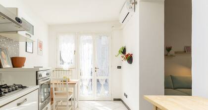 Modern Apt. close to the Sea with Patio!