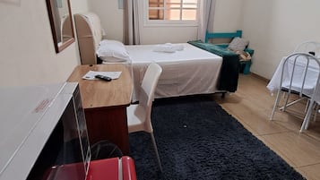 1 camera, ferro/asse da stiro, Wi-Fi, lenzuola