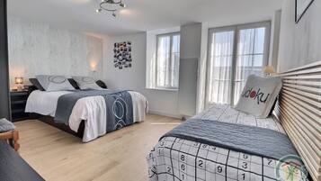 2 dormitoris, planxa i posts de planxar, wifi gratuïta i roba de llit