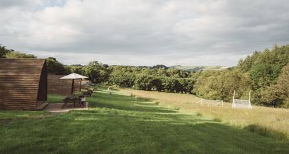 Ensuite Cabin with Stunning Brecon Beacons Views