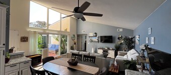 Charming coastal getaway!3 bed 2 bath with 3 private yards. Clean. Dog friendly.