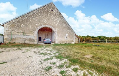 Cozy home in Boulleret with WiFi