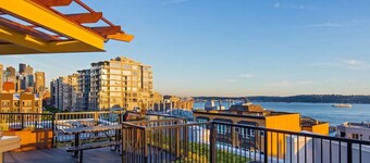 Downtown Central Seattle Cozy Apartment