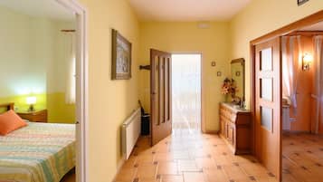 7 camere, ferro/asse da stiro, Wi-Fi gratuito, lenzuola