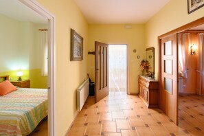 7 camere, ferro/asse da stiro, Wi-Fi gratuito, lenzuola