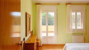 7 habitaciones, tabla de planchar con plancha y wifi gratis