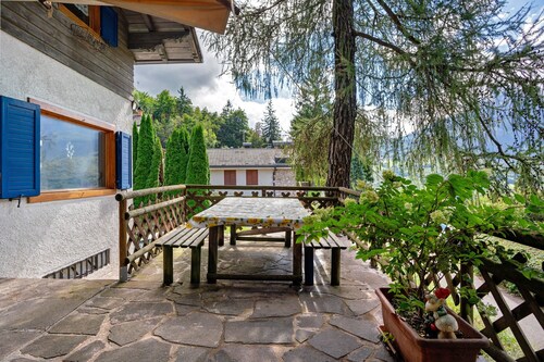 Holiday Home 'Casa Belfort for 9 People' with Mountain View, Terrace and Private Garden