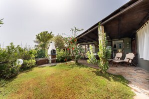 Terrace/patio - Holiday Home 'Holiday In Villasimius' with Sea View, Wi-Fi and Air Conditioning (Villasimius)