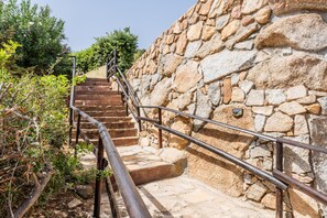 Property grounds - Holiday Home 'Holiday In Villasimius' with Sea View, Wi-Fi and Air Conditioning (Villasimius)