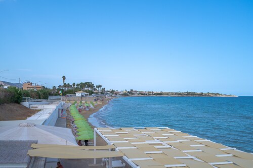 Room 'Antares' with Shared Terrace, Wi-Fi and Air Conditioning