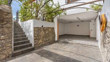 Enceinte de lâhĂ©bergement