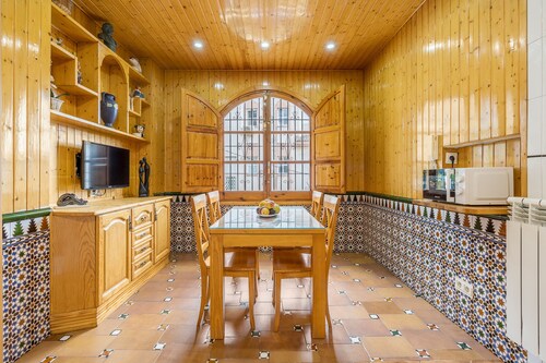 Holiday Home 'Casa Rural Vista Blanca' with Mountain View, Wi-Fi and Air Conditioning