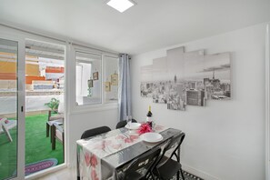 Dining - Holiday Apartment 'Villa Monica' with Sea View, Private Terrace & Wi-Fi (Agüimes)