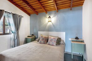 2 soverom, strykejern/-brett, wi-fi (inkludert) og sengetøy