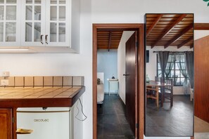 2 slaapkamers, een strijkplank/strijkijzer, gratis wifi, beddengoed