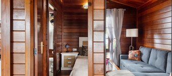 Holiday Home 'La Cabaña Del Atardecer' with Sea View, Wi-Fi and Air Conditioning