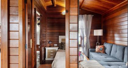 Holiday Home 'La Cabaña Del Atardecer' with Sea View, Wi-Fi and Air Conditioning