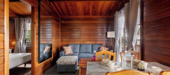 Holiday Home 'La Cabaña Del Atardecer' with Sea View, Wi-Fi and Air Conditioning