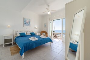 4 bedrooms, iron/ironing board, bed sheets