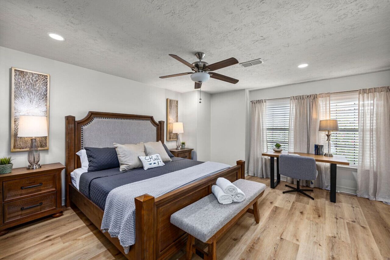 2 bedrooms, desk, iron/ironing board, free WiFi