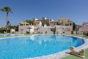 Pool - Holiday Home 'Casa Fran' with Sea View, Shared Pool and Air Conditioning (Oliva)