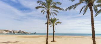 Appartement "Palmera Beach House" avec vue sur la mer, terrasse privée et Wi-Fi