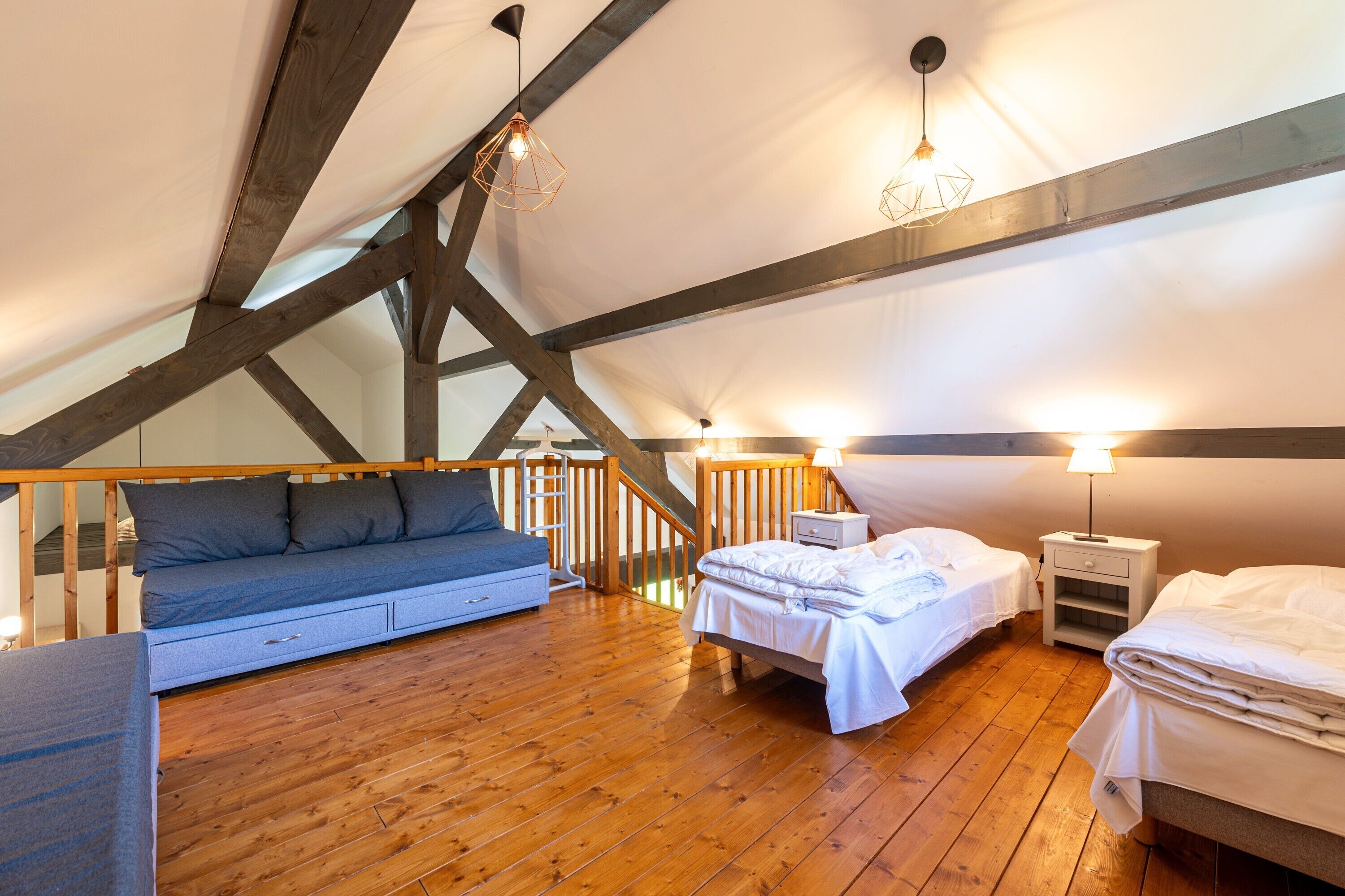 3 slaapkamers, een strijkplank/strijkijzer, gratis wifi, beddengoed