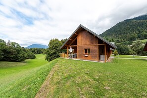 Exterior - Chalet Sambuy - Val De Tamié: Cozy Retreat for Up to 10 Guests (Faverges)