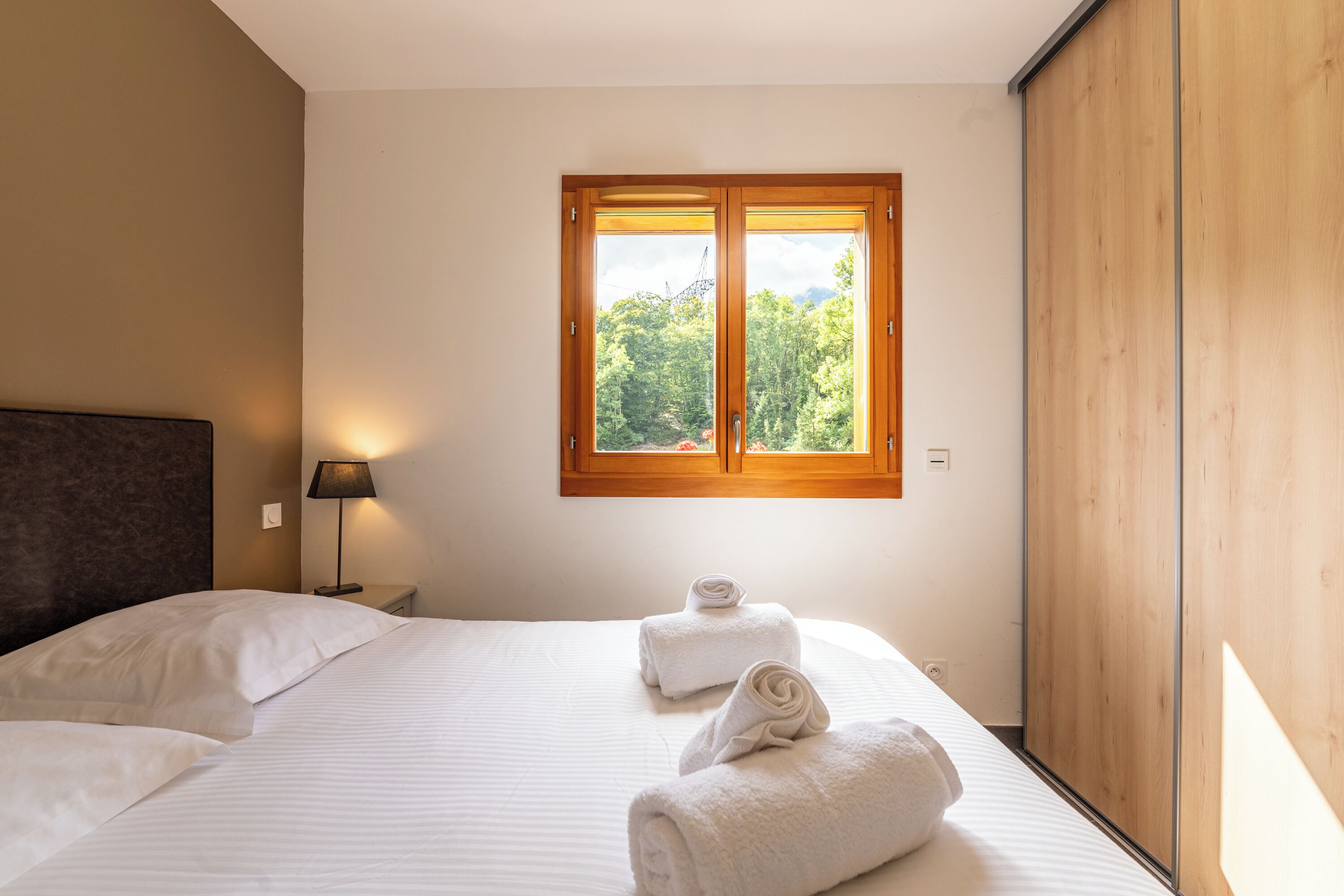 2 chambres, fer et planche à repasser, Wi-Fi gratuit, draps fournis