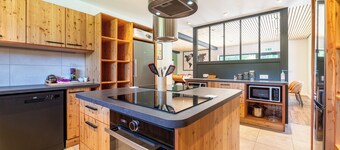 Room 'Chambre B' with Mountain View, Shared Terrace and Wi-Fi