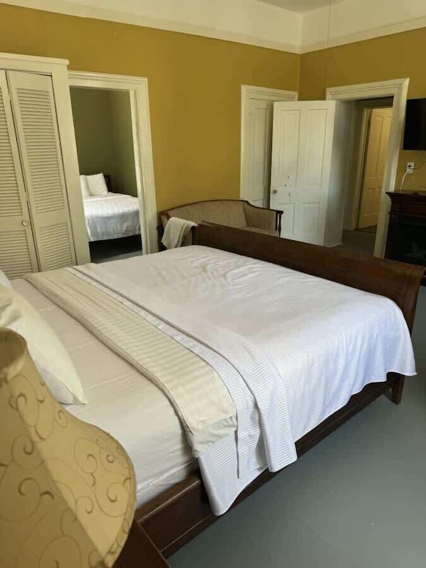 2 Schlafzimmer, Bügeleisen/Bügelbrett, kostenloses WLAN, Bettwäsche