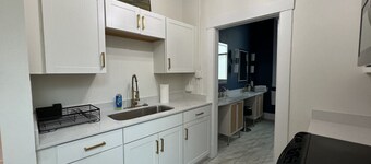 Thermal Springs Retreat Downtown