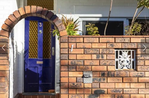 Charming Front Retreat