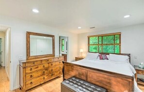 3 chambres, fer et planche à repasser, Wi-Fi, draps fournis