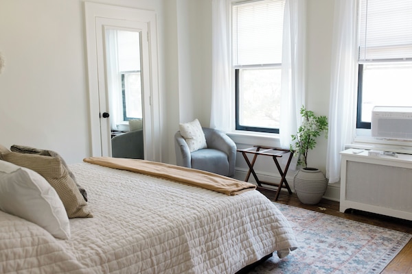 5 chambres, fer et planche à repasser, Wi-Fi, literie fournie