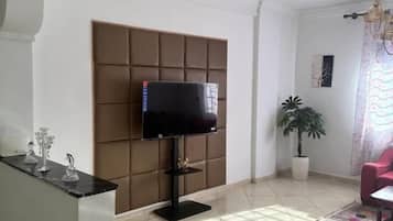 Apartment, Mountain View | Living area | Flat-screen TV