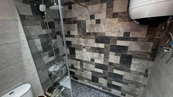 Shower, towels