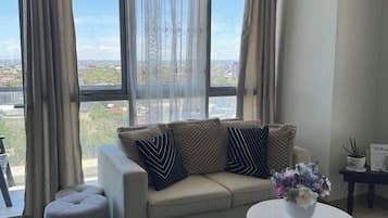 Appartement, balkon, uitzicht op de stad | Woonruimte
