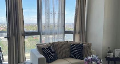 S & E condo with Panoramic view