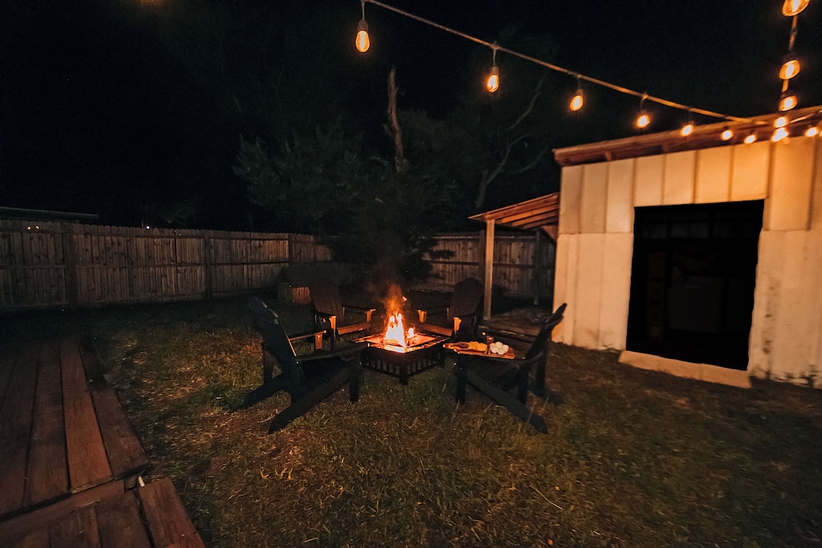 Photo 102 of 5 Minutes to the Beach & Downtown, 4 Bedroom + Movie Room