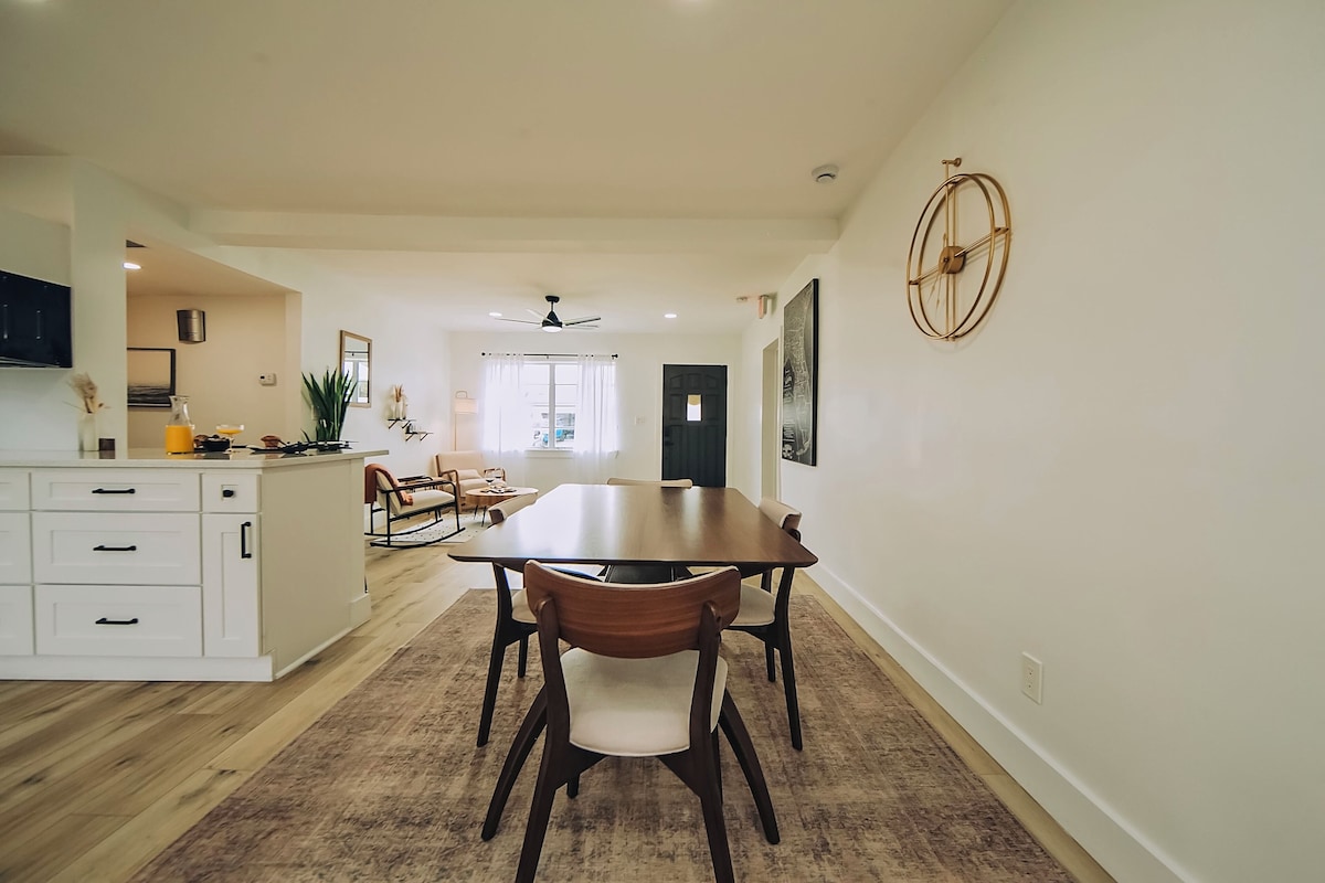 Photo 38 of 5 Minutes to the Beach & Downtown, 4 Bedroom + Movie Room